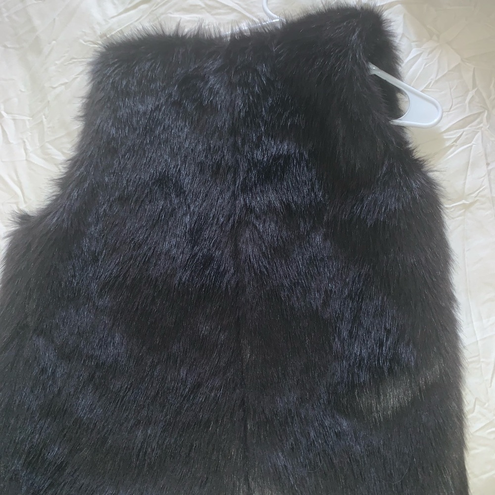 🎀Black faux fur vest / jacket/ coat - Picture 7 of 7